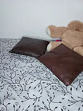 kiko-vv – webcam model profile photo Image 16