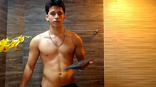  – webcam model profile photo Image 2