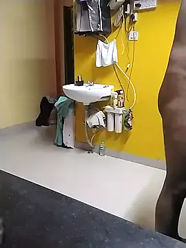 maataaan – webcam model profile photo Image 6