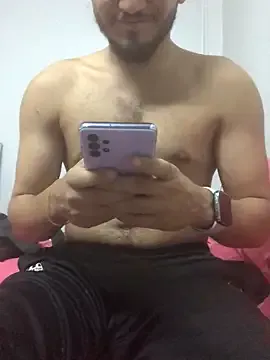  – webcam model profile photo Image 13