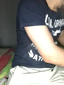  – webcam model profile photo Image 3