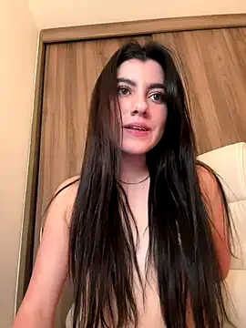  – webcam model profile photo Image 5