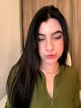  – webcam model profile photo Image 6