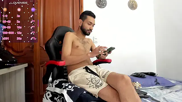 MISIRINN – webcam model profile photo Image 12