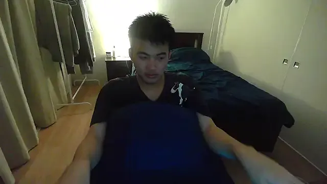 roouse – webcam model profile photo Image 4