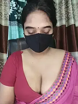 Mia--meow – webcam model profile photo Image 11