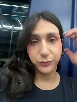 Yui-Ch – webcam model profile photo Image 13