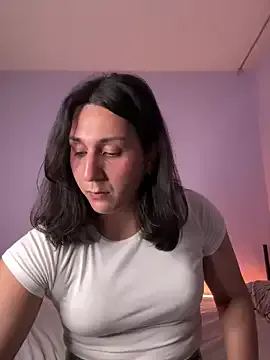 Yui-Ch – webcam model profile photo Image 3