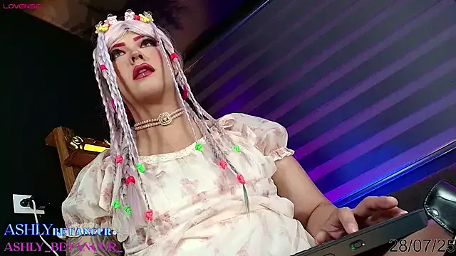 SheenaBrooke – webcam model profile photo Image 6