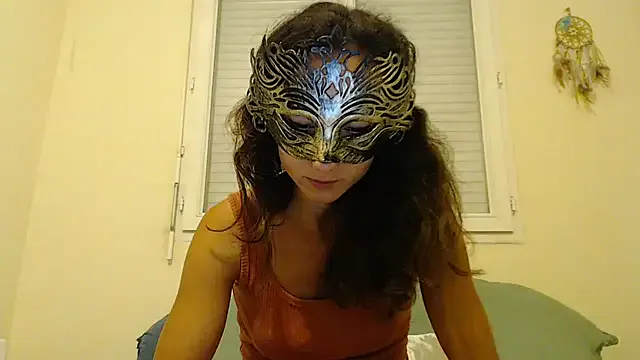 maataaan – webcam model profile photo Image 2