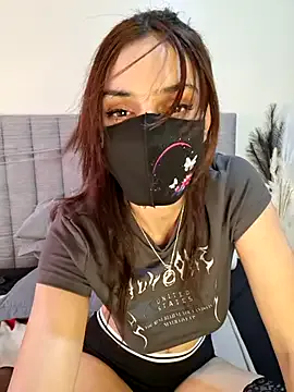 Yui-Ch – webcam model profile photo Image 2