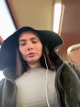 emma05 – webcam model profile photo Image 12