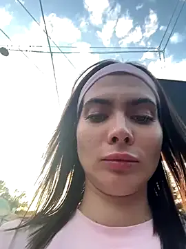 emma05 – webcam model profile photo Image 15