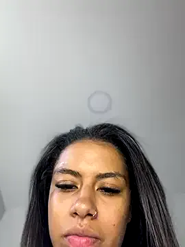 Mia--meow – webcam model profile photo Image 18