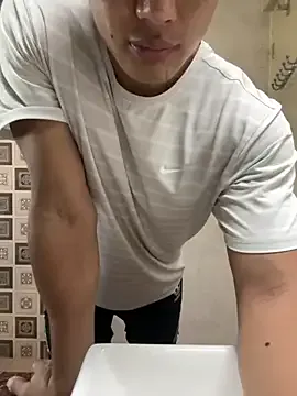 Megu_Melon – webcam model profile photo Image 17