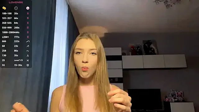 HedyVanwey – webcam model profile photo Image 4