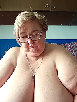 maataaan – webcam model profile photo Image 13