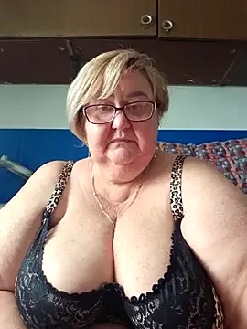 maataaan – webcam model profile photo Image 14