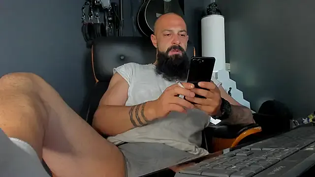 Mr_Genghis_Khan – webcam model profile photo Image 16