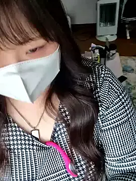 _Alicee_1 – webcam model profile photo Image 9