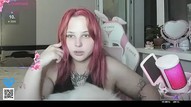 Musae – webcam model profile photo Image 12