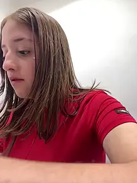 zui_lu – webcam model profile photo Image 2