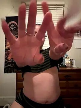 _Alice_1 – webcam model profile photo Image 10