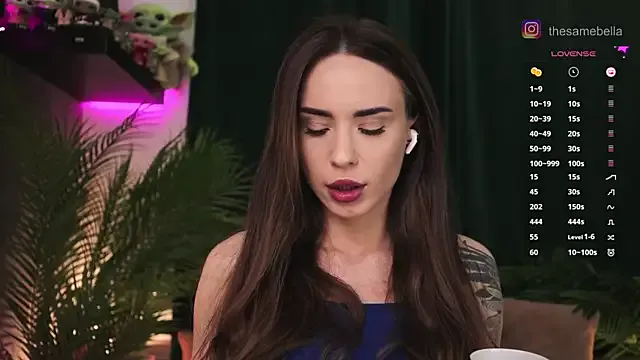 Barbieblondine – webcam model profile photo Image 15