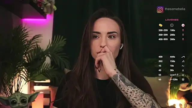 Barbieblondine – webcam model profile photo Image 4