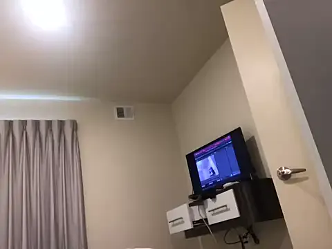 NATINATU252525 – webcam model profile photo Image 11