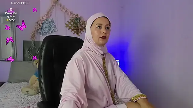 GypsyEsmeralda – webcam model profile photo Image 16