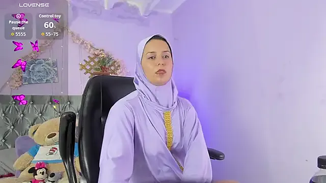 GypsyEsmeralda – webcam model profile photo Image 7