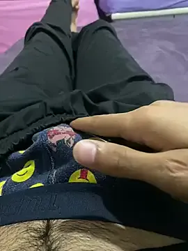 BatchedTracer – webcam model profile photo