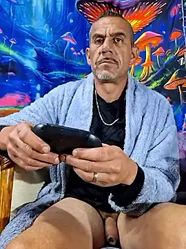  – webcam model profile photo Image 2