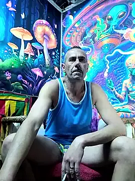  – webcam model profile photo Image 9