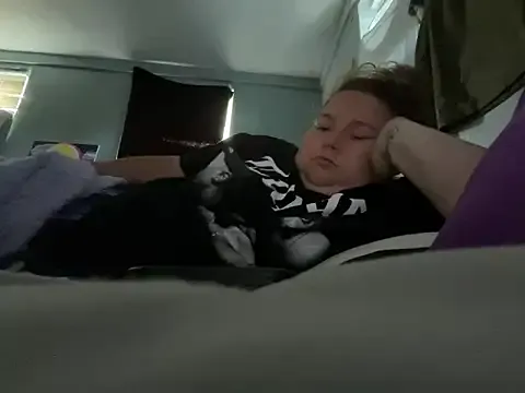 oypo – webcam model profile photo Image 7