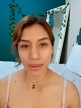  – webcam model profile photo Image 13