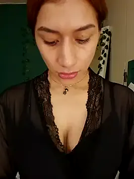  – webcam model profile photo Image 8