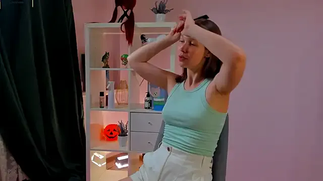 Nonchan_ – webcam model profile photo Image 3