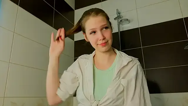 Nonchan_ – webcam model profile photo Image 9