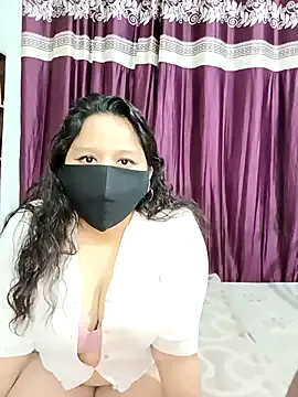 FroggyAnna – webcam model profile photo Image 9