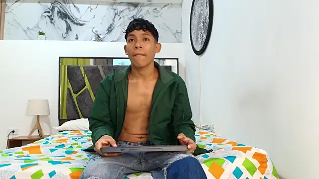 dirtypub – webcam model profile photo Image 12