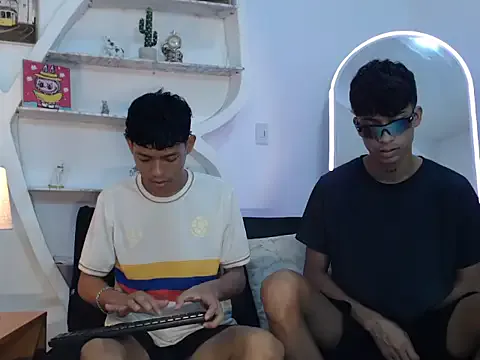 dirtypub – webcam model profile photo Image 13