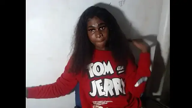 Kamila151 – webcam model profile photo Image 3