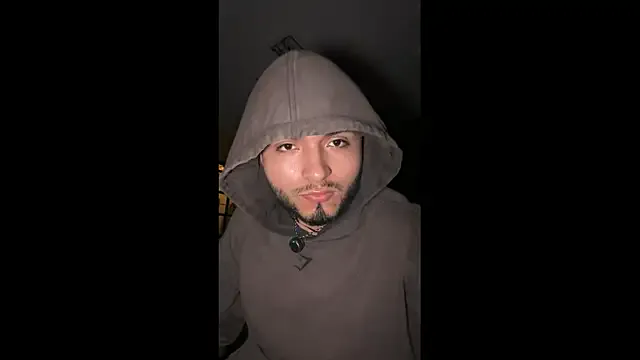  – webcam model profile photo Image 8
