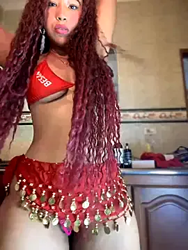 roouse – webcam model profile photo Image 10