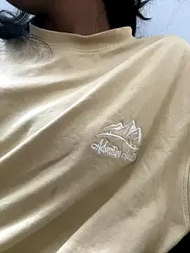 Nonchan_ – webcam model profile photo Image 9