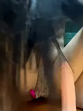 Megu_Melon – webcam model profile photo Image 11