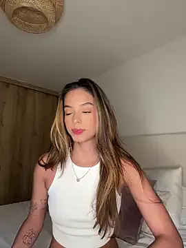 HotBella- – webcam model profile photo Image 6