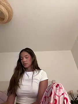 HotBella- – webcam model profile photo Image 8